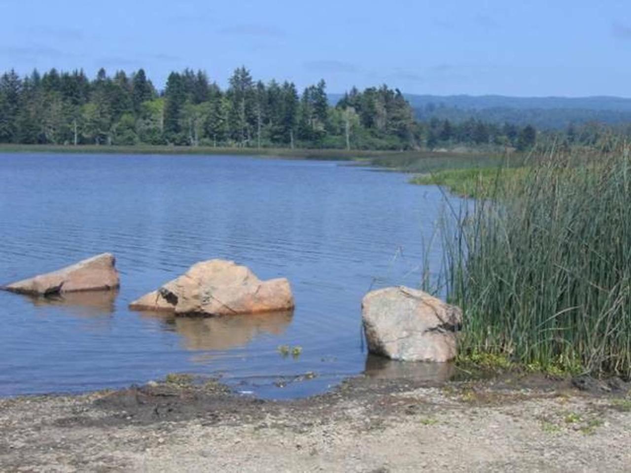 Lakeside Hostel & Guest House Кресънт Сити Екстериор снимка