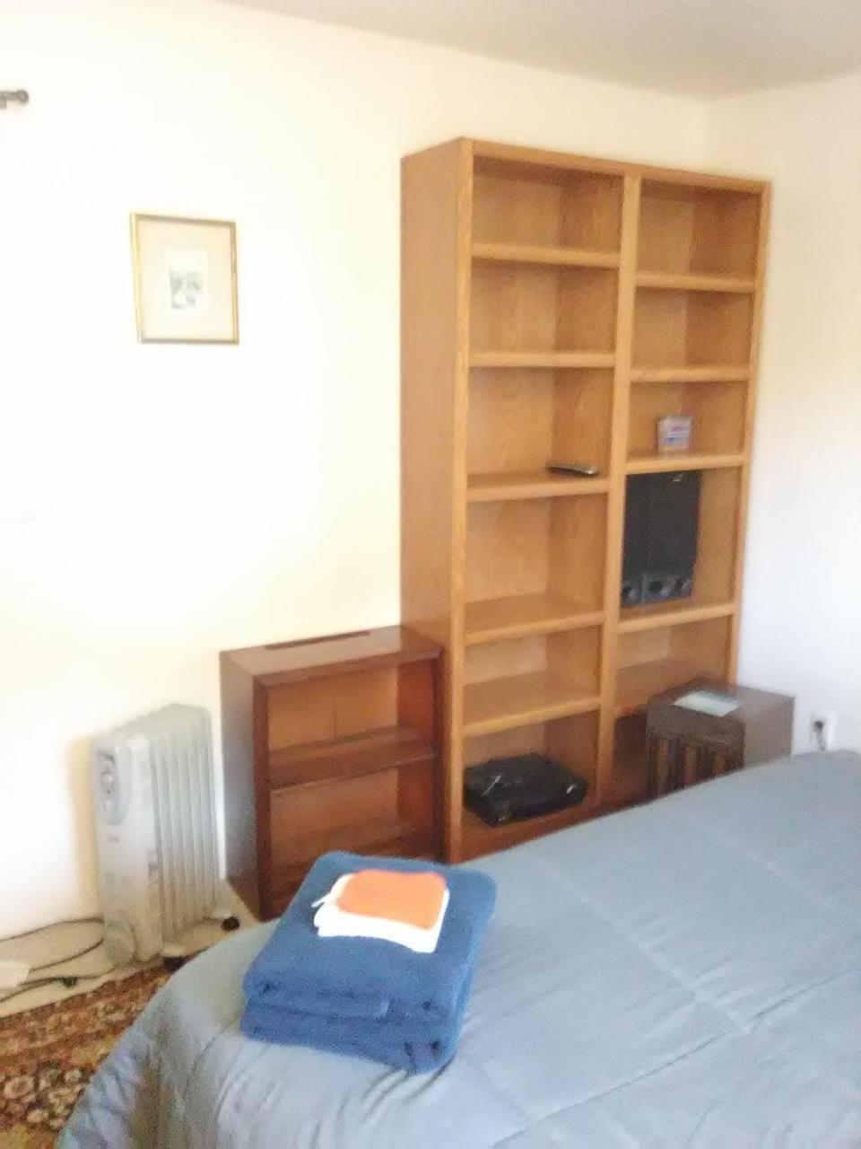 Lakeside Hostel & Guest House Кресънт Сити Екстериор снимка